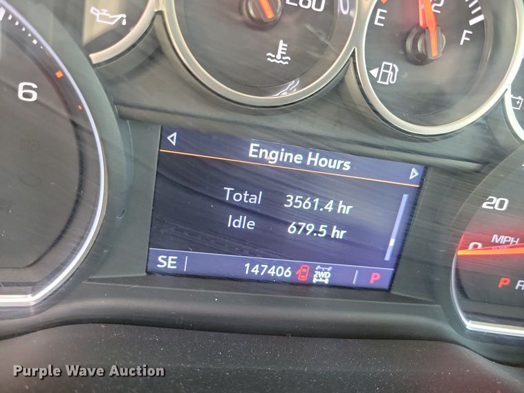 image for item LC9508 2020 Chevrolet Silverado 1500 Crew Cab pickup truck