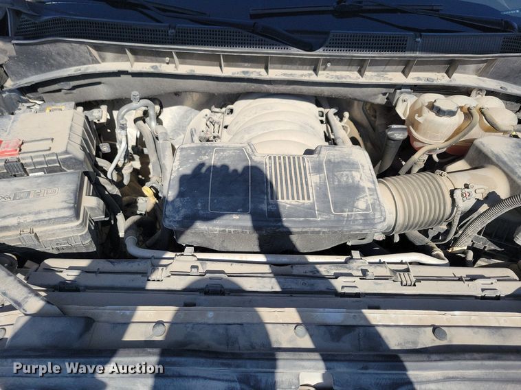 image for item LC9508 2020 Chevrolet Silverado 1500 Crew Cab pickup truck