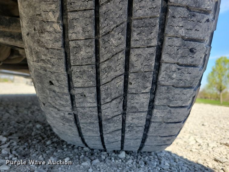 image for item LC9508 2020 Chevrolet Silverado 1500 Crew Cab pickup truck