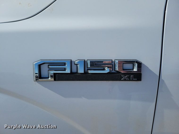 image for item LC9972 2019 Ford F150 XL SuperCab pickup truck