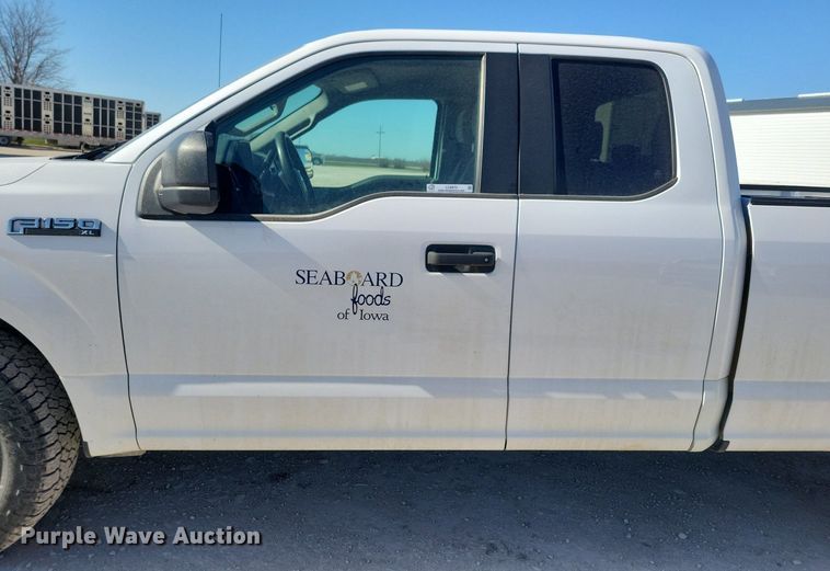 image for item LC9972 2019 Ford F150 XL SuperCab pickup truck