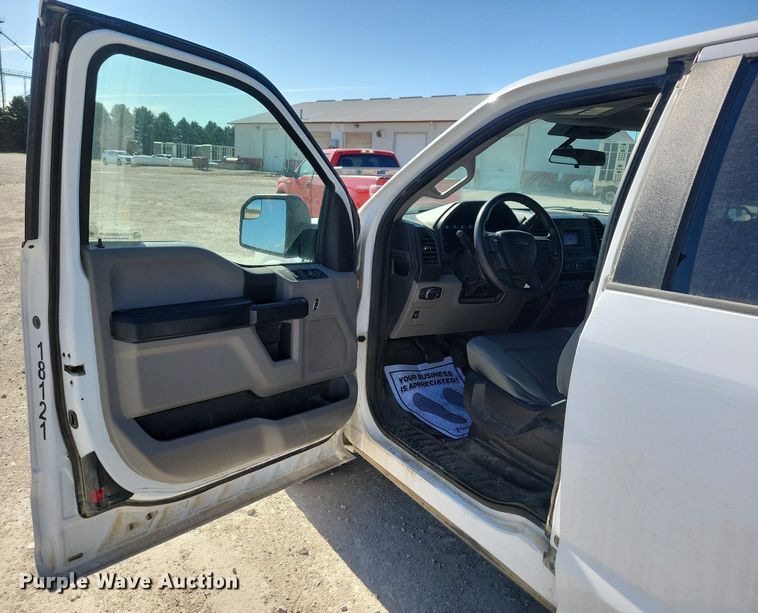 image for item LC9972 2019 Ford F150 XL SuperCab pickup truck