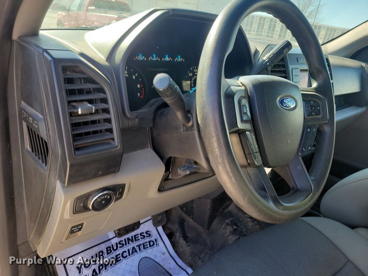 image for item LC9972 2019 Ford F150 XL SuperCab pickup truck