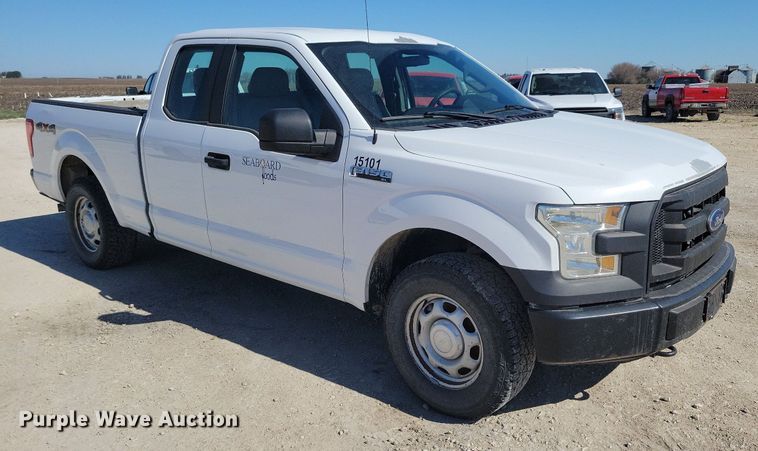 image for item LC9974 2015 Ford F150 XL SuperCab pickup truck