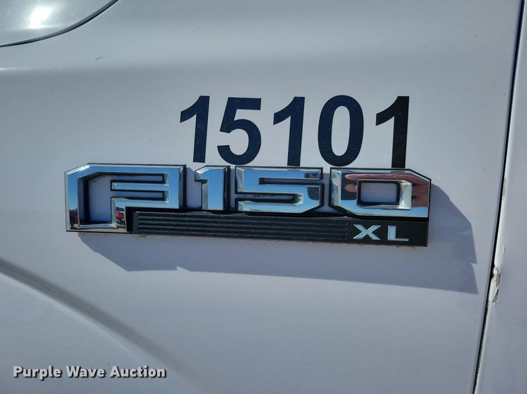 image for item LC9974 2015 Ford F150 XL SuperCab pickup truck