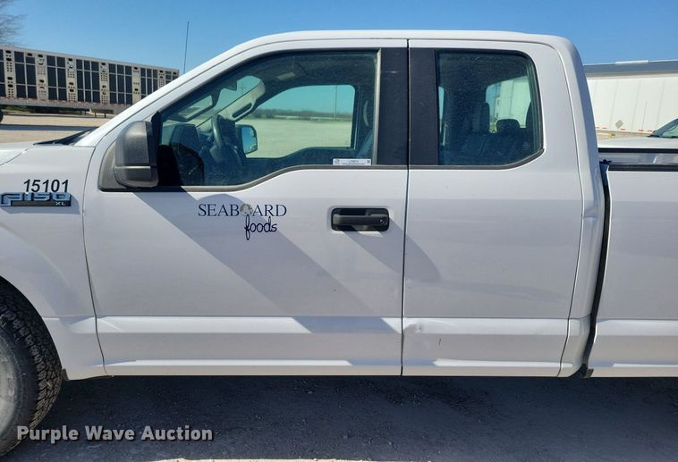 image for item LC9974 2015 Ford F150 XL SuperCab pickup truck