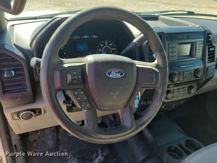 image for item LC9974 2015 Ford F150 XL SuperCab pickup truck