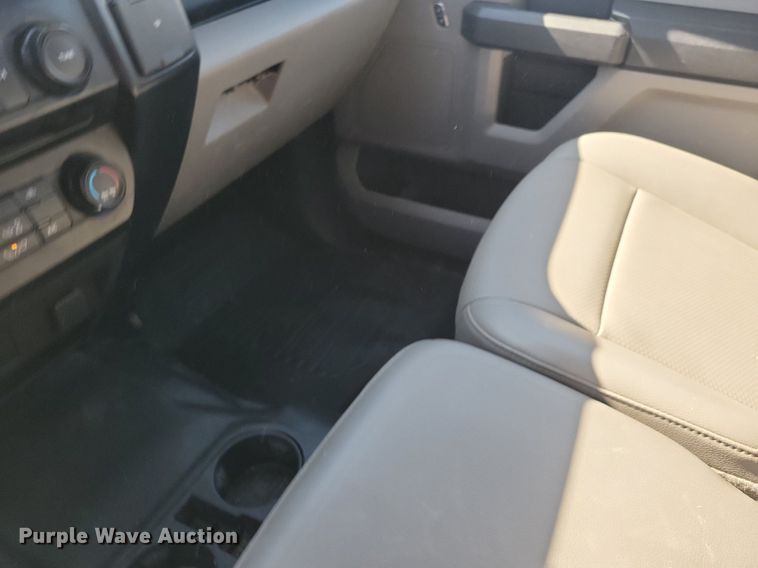 image for item LC9974 2015 Ford F150 XL SuperCab pickup truck