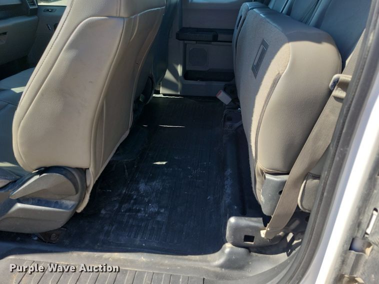 image for item LC9974 2015 Ford F150 XL SuperCab pickup truck