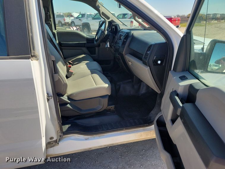 image for item LC9974 2015 Ford F150 XL SuperCab pickup truck