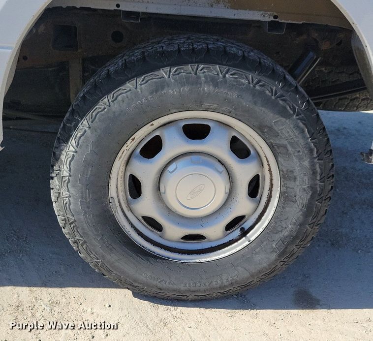 image for item LC9974 2015 Ford F150 XL SuperCab pickup truck