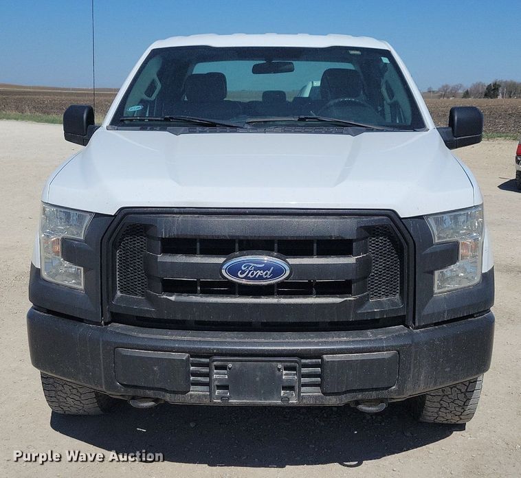 image for item LC9979 2016 Ford F150 XL SuperCab pickup truck