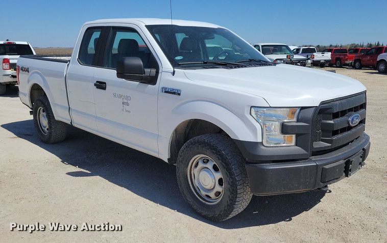 image for item LC9979 2016 Ford F150 XL SuperCab pickup truck