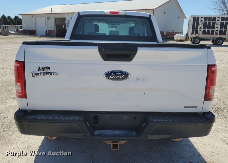 image for item LC9979 2016 Ford F150 XL SuperCab pickup truck