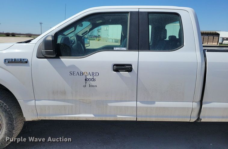 image for item LC9979 2016 Ford F150 XL SuperCab pickup truck