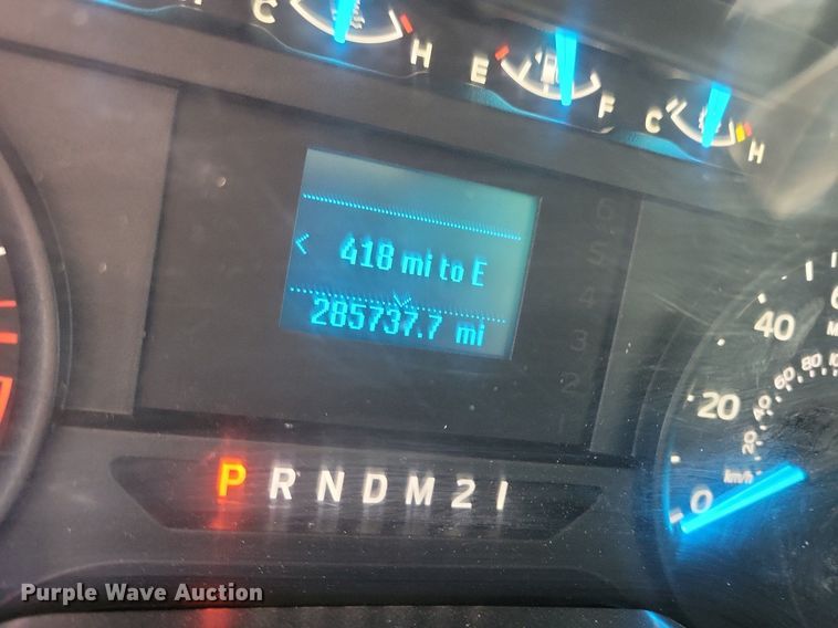 image for item LC9979 2016 Ford F150 XL SuperCab pickup truck