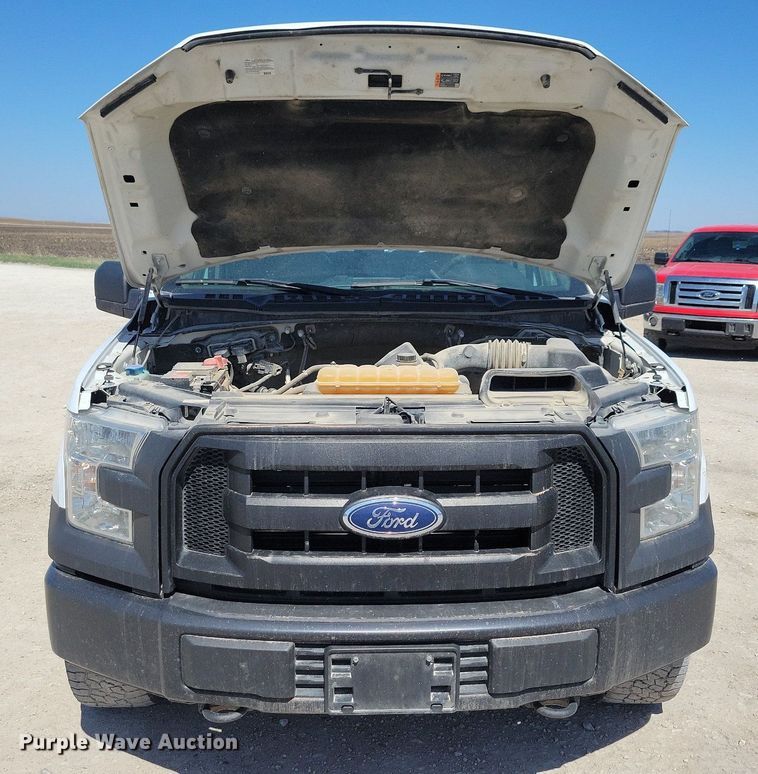 image for item LC9979 2016 Ford F150 XL SuperCab pickup truck