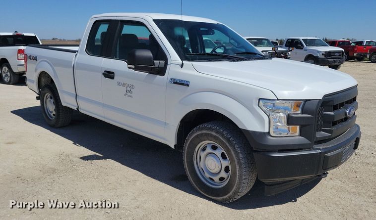 image for item LC9980 2017 Ford F150 XL SuperCab pickup truck