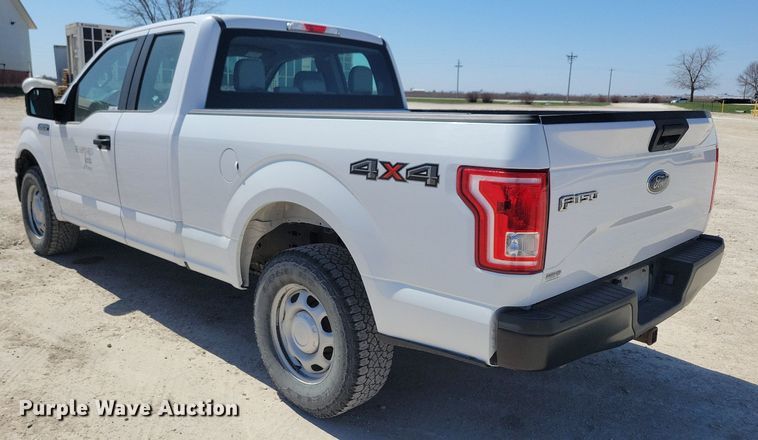 image for item LC9980 2017 Ford F150 XL SuperCab pickup truck