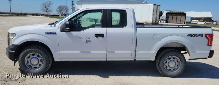 image for item LC9980 2017 Ford F150 XL SuperCab pickup truck