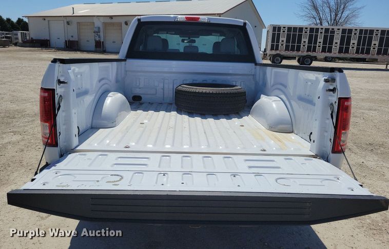 image for item LC9980 2017 Ford F150 XL SuperCab pickup truck