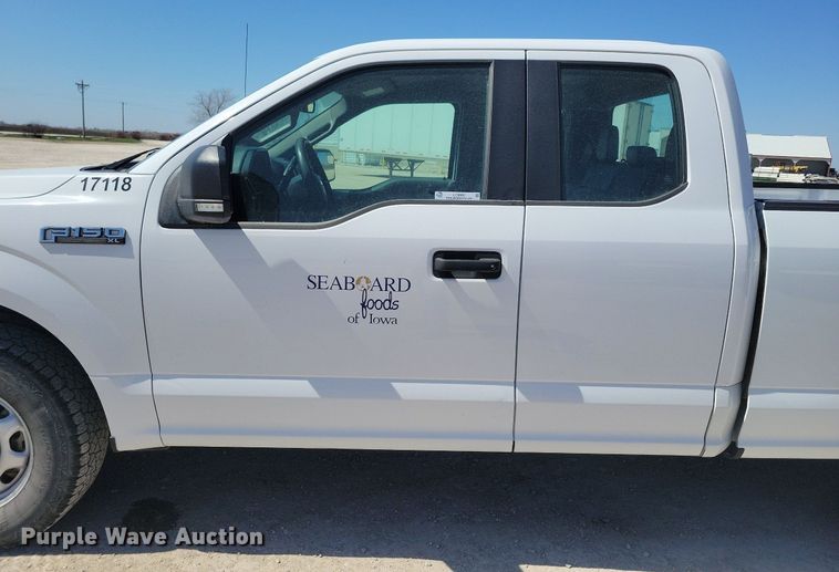 image for item LC9980 2017 Ford F150 XL SuperCab pickup truck