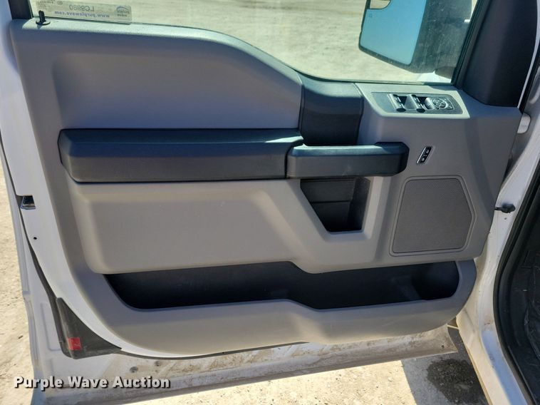 image for item LC9980 2017 Ford F150 XL SuperCab pickup truck