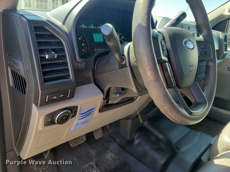 image for item LC9980 2017 Ford F150 XL SuperCab pickup truck