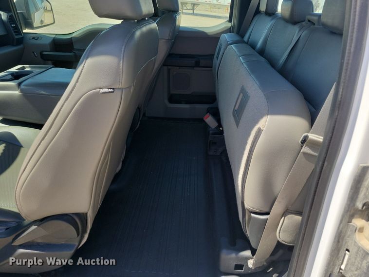 image for item LC9980 2017 Ford F150 XL SuperCab pickup truck