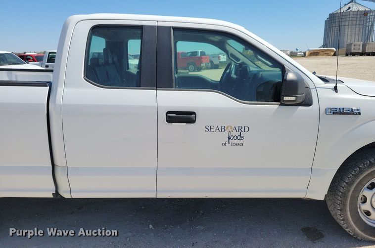 image for item LC9980 2017 Ford F150 XL SuperCab pickup truck