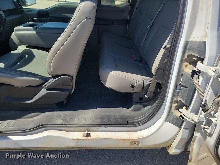 image for item LC9981 2019 Ford F150 XL SuperCab pickup truck