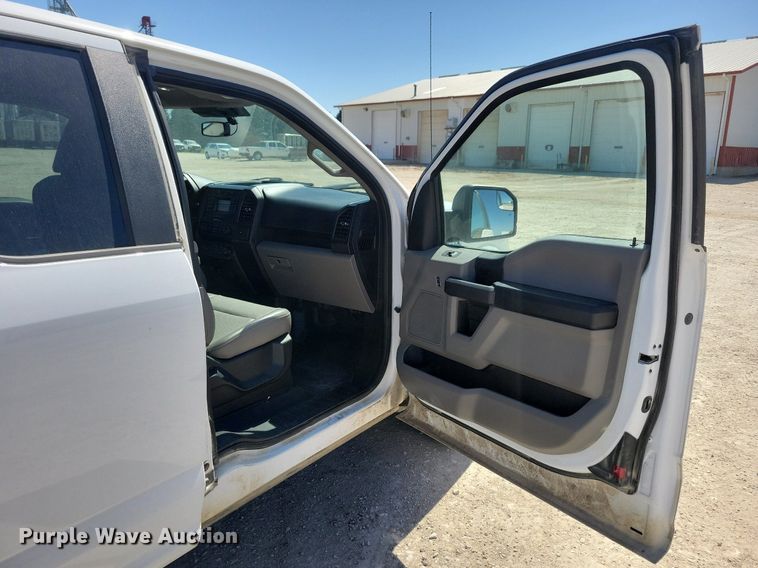 image for item LC9981 2019 Ford F150 XL SuperCab pickup truck