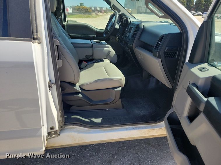 image for item LC9981 2019 Ford F150 XL SuperCab pickup truck