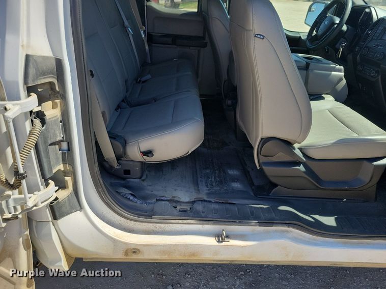 image for item LC9981 2019 Ford F150 XL SuperCab pickup truck