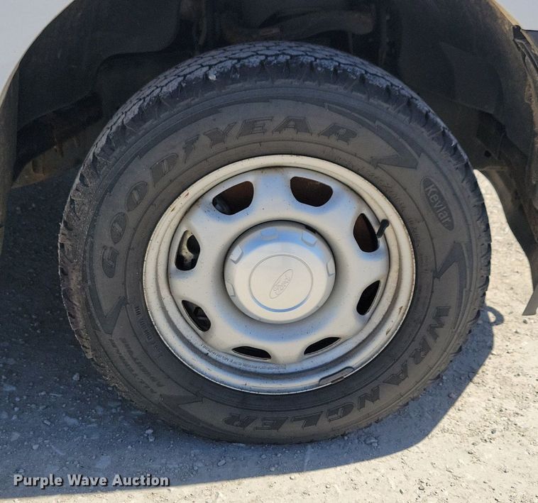 image for item LC9981 2019 Ford F150 XL SuperCab pickup truck