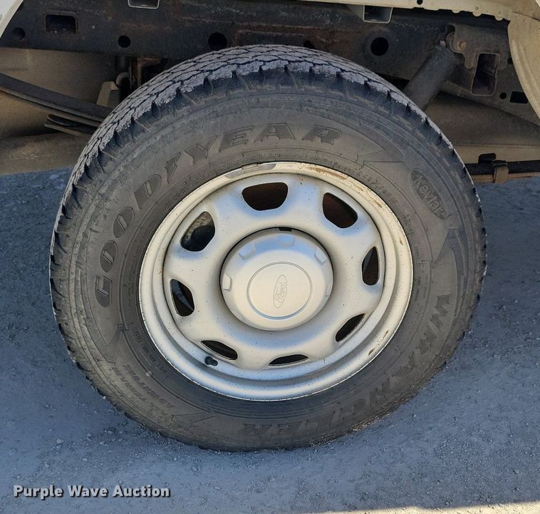 image for item LC9981 2019 Ford F150 XL SuperCab pickup truck