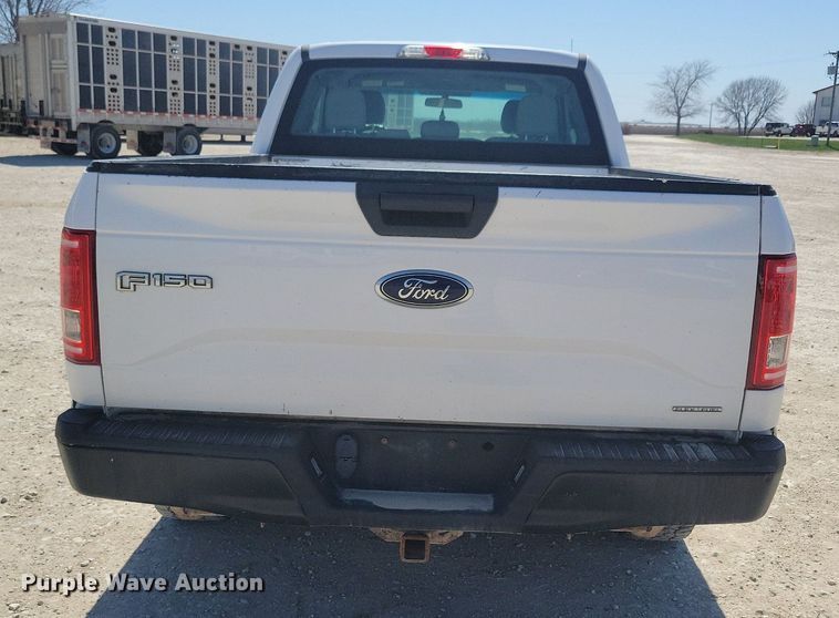 image for item LC9986 2015 Ford F150 XL SuperCab pickup truck