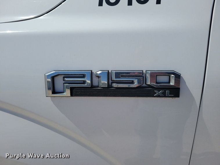 image for item LC9986 2015 Ford F150 XL SuperCab pickup truck