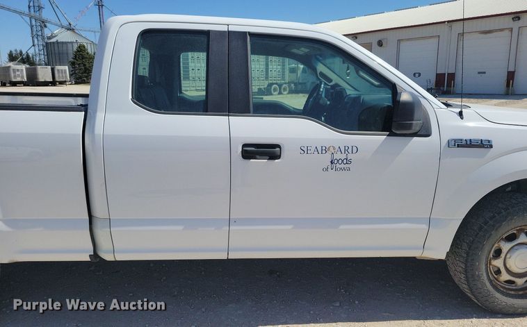 image for item LC9986 2015 Ford F150 XL SuperCab pickup truck