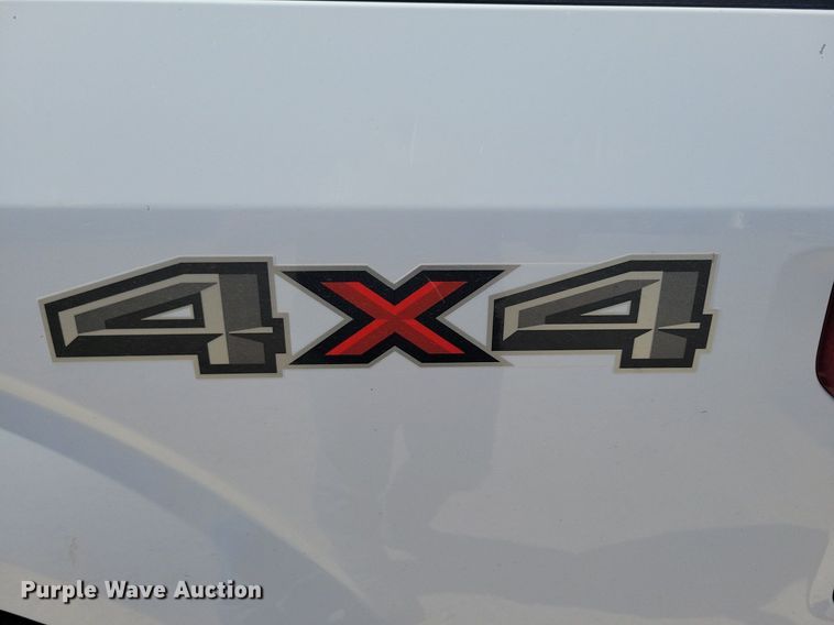 image for item LC9986 2015 Ford F150 XL SuperCab pickup truck