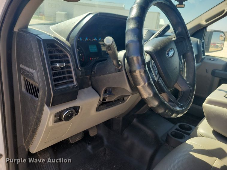 image for item LC9986 2015 Ford F150 XL SuperCab pickup truck