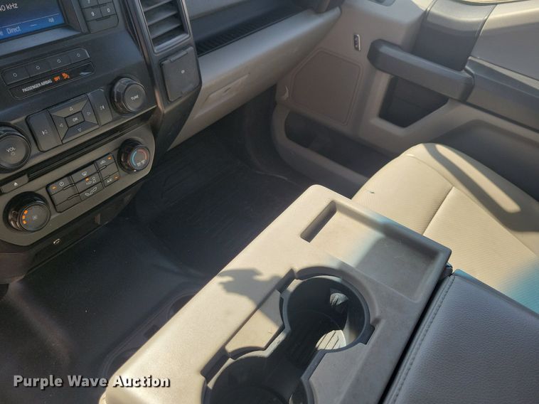 image for item LC9986 2015 Ford F150 XL SuperCab pickup truck