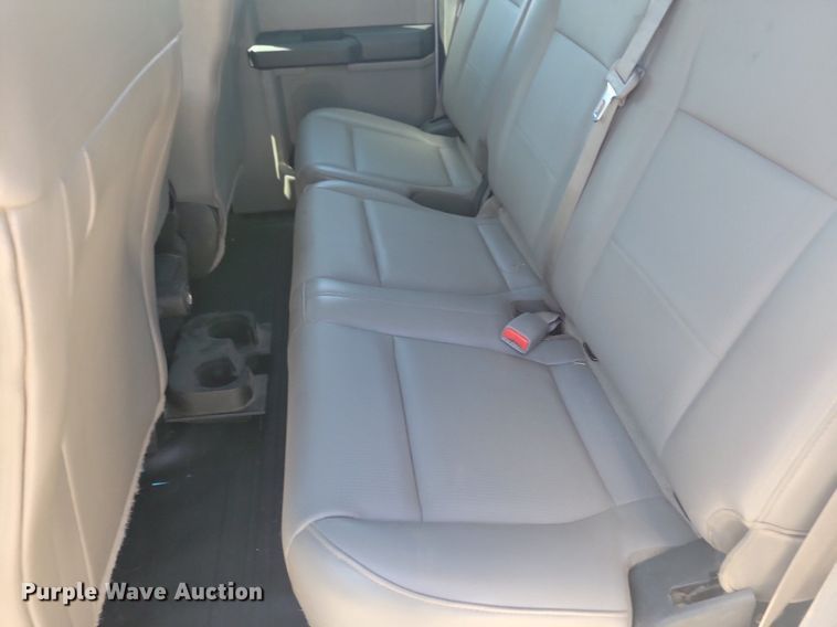 image for item LC9986 2015 Ford F150 XL SuperCab pickup truck