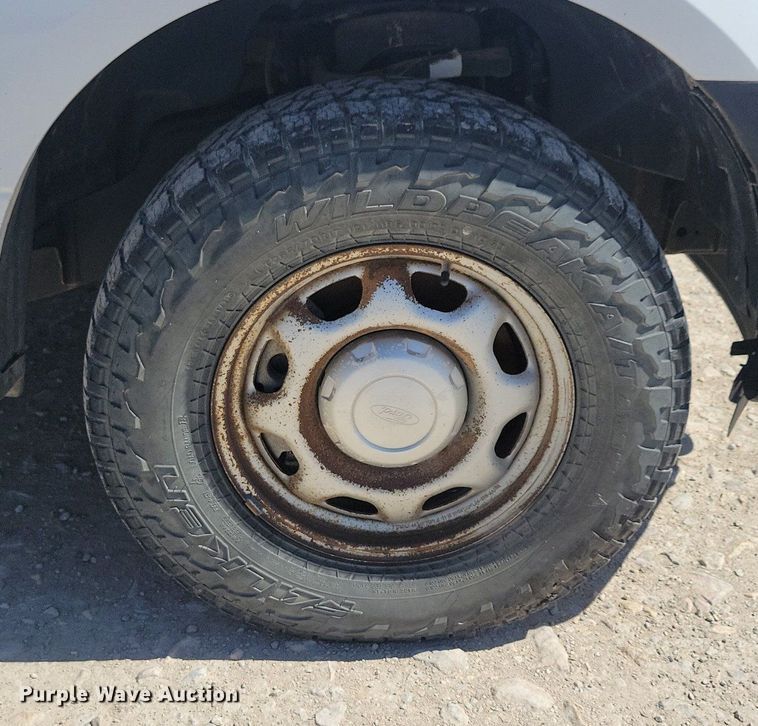 image for item LC9986 2015 Ford F150 XL SuperCab pickup truck