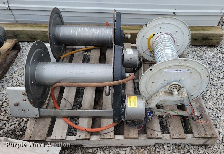 image for item LD9024 (3) Hannay electric hose reels
