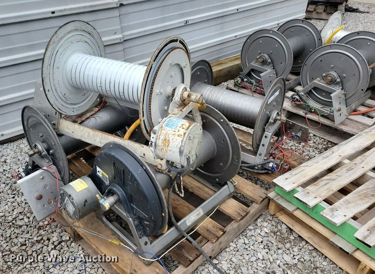 image for item LD9025 (4) Hannay electric hose reels
