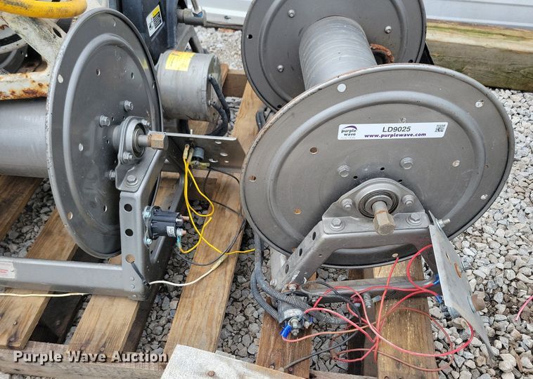 image for item LD9025 (4) Hannay electric hose reels