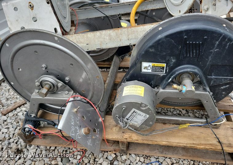 image for item LD9025 (4) Hannay electric hose reels