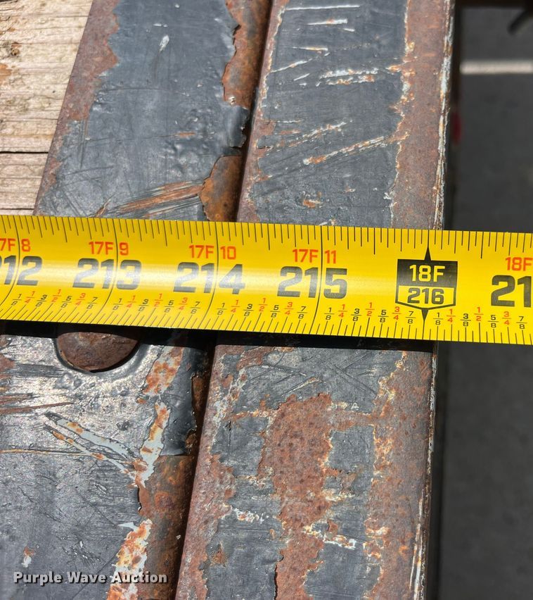 image for item LD9476 2016 Bwise EH18-14HD equipment trailer