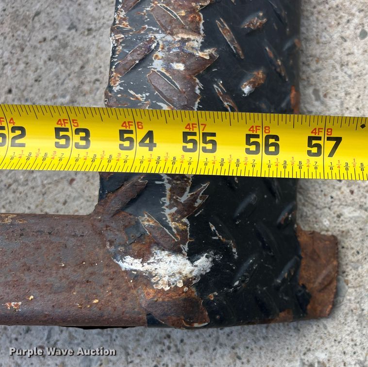 image for item LD9476 2016 Bwise EH18-14HD equipment trailer